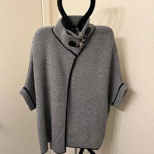 Modena Sleeved Wrap One Size